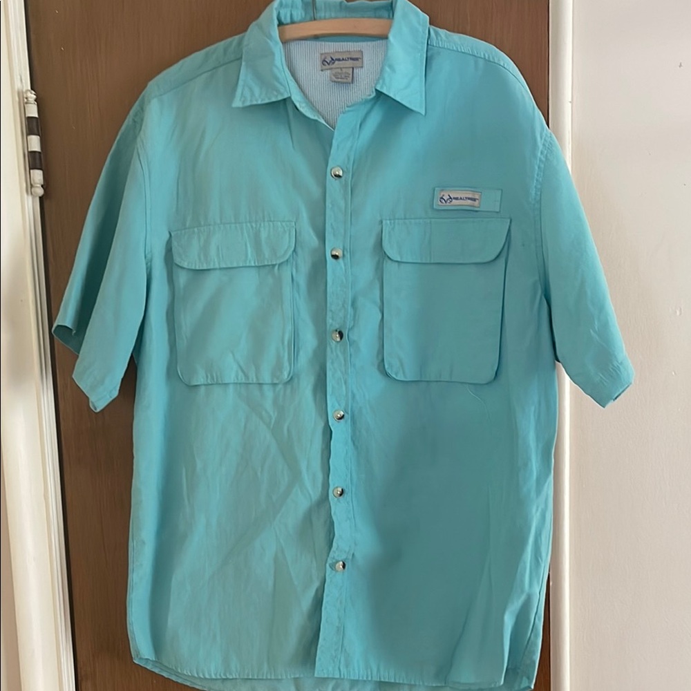 Realtree Men's Aqua Casual Button-Down Shirt